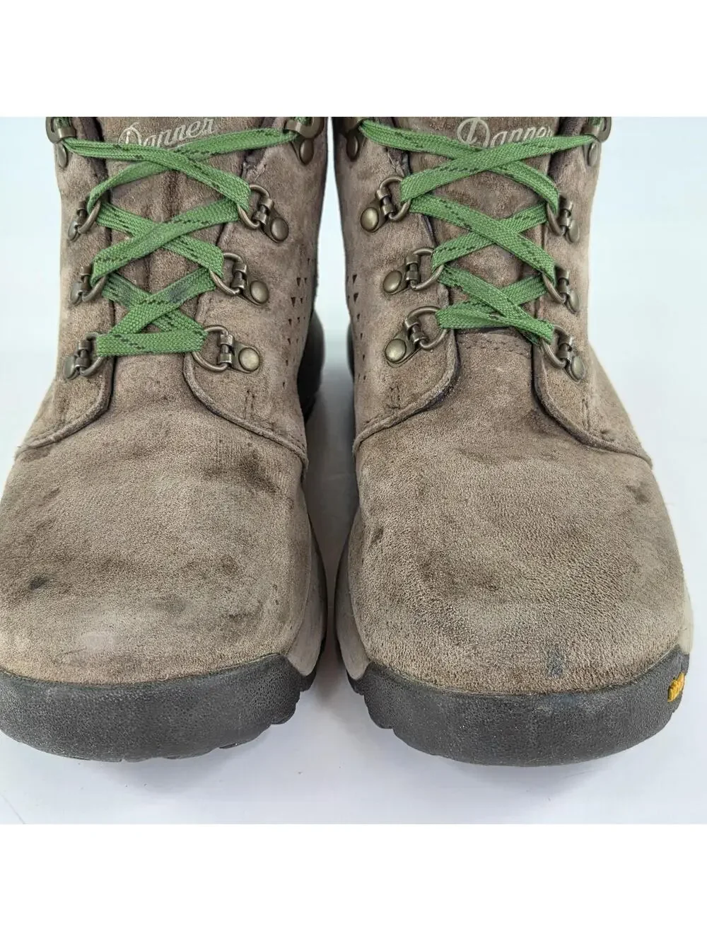 Danner Women's Inquire Chukka Boots US 7 Brown Suede waterproof hiking boot